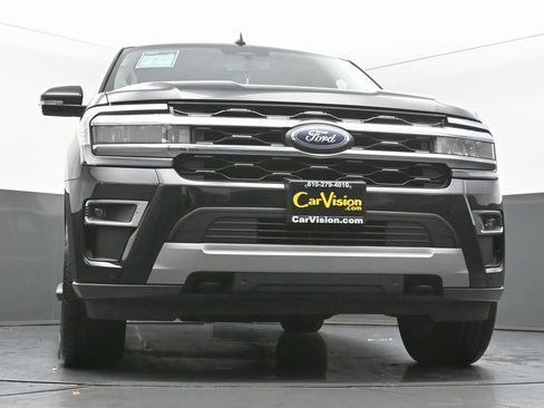 Used 2023 Ford Expedition Limited image 58