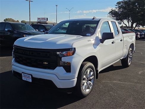 New 2026 Chevrolet Silverado 1500 Custom image 1