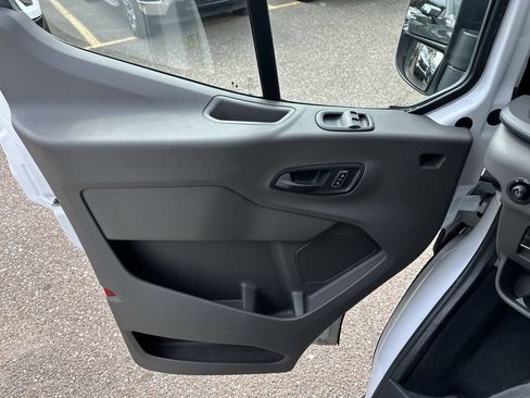 Used 2024 Ford Transit 350 XLT RWD image 30