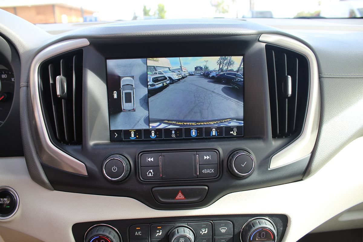 Used 2020 GMC Terrain Denali w/ Denali Premium Package AWD/4WD image 32