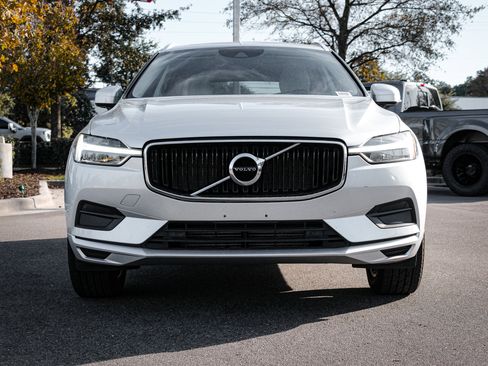 Used 2020 Volvo XC60 T6 Momentum image 3