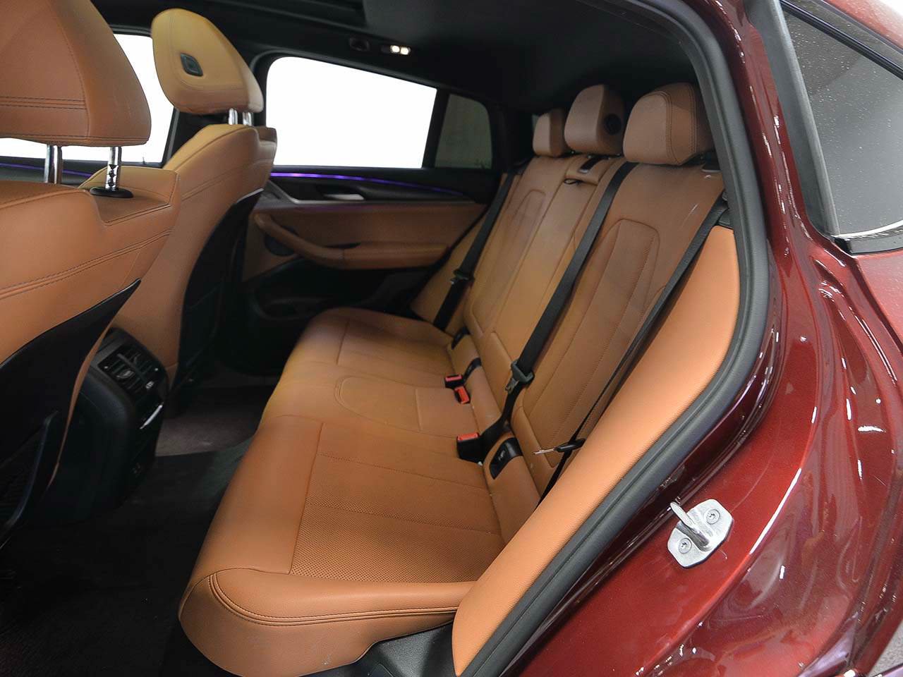Used 2025 BMW X4 xDrive30i w/ M Sport Package AWD/4WD image 10