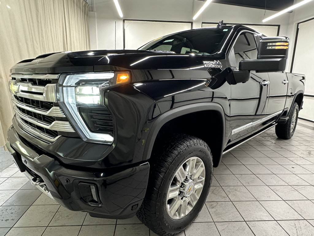 Certified 2024 Chevrolet Silverado 2500 High Country AWD/4WD image 13