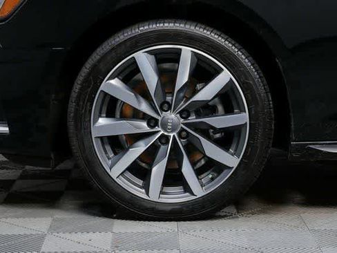 Used 2021 Audi A4 2.0T Premium w/ Convenience Package image 34