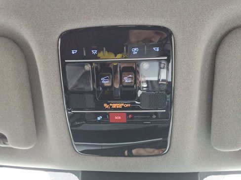 Used 2025 Hyundai Santa Fe Limited image 20