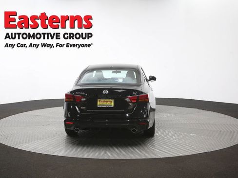 Used 2024 Nissan Altima 2.5 SV w/ SV Premium Package FWD image 35