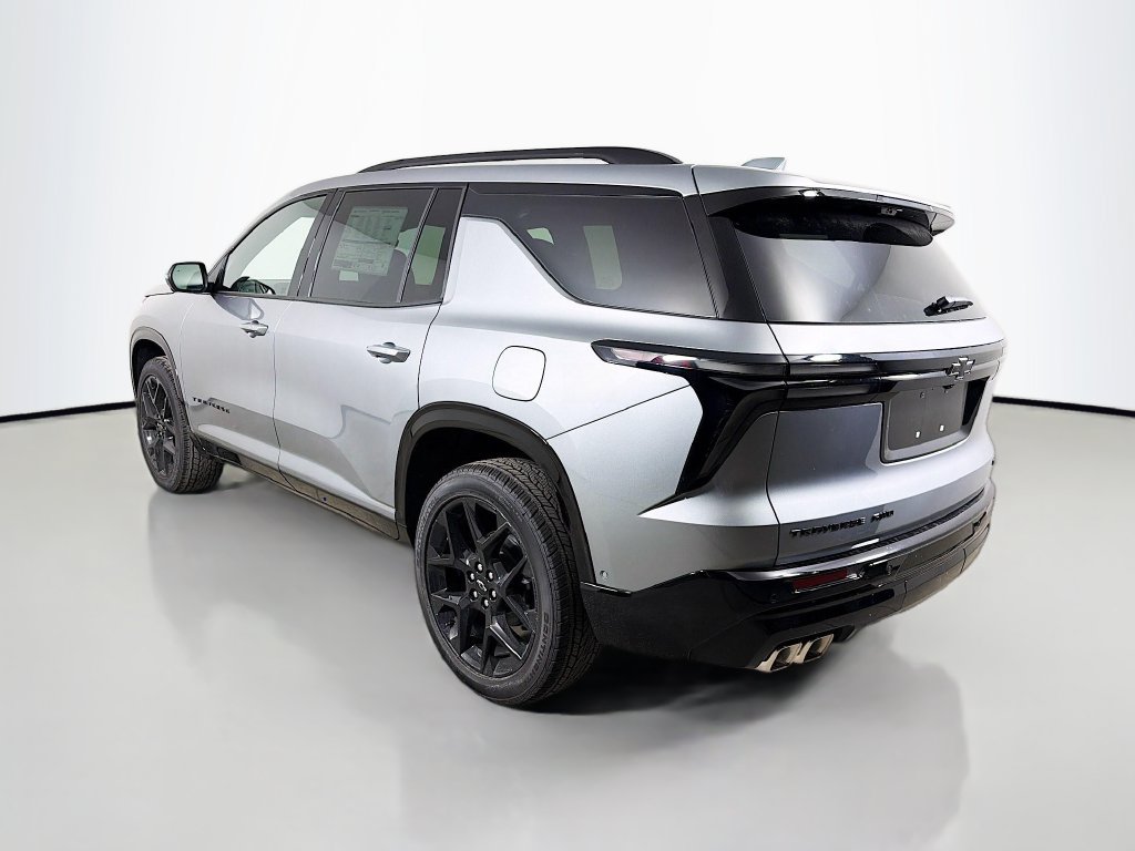 New 2026 Chevrolet Traverse RS w/ LPO, Floor Liner Package AWD/4WD image 8