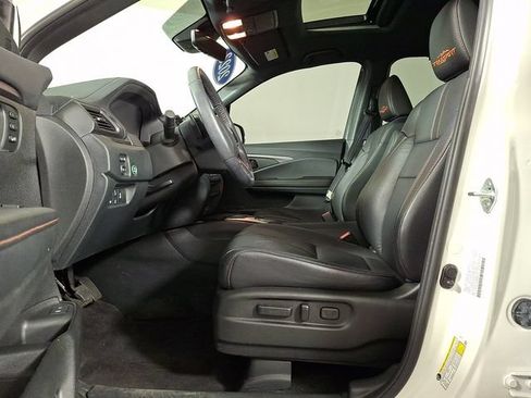 Used 2023 Honda Passport TrailSport image 15