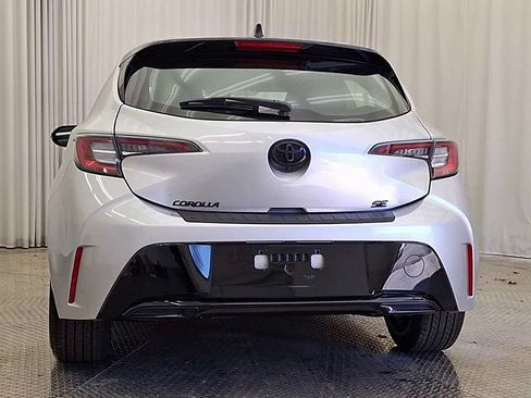 Used 2021 Toyota Corolla SE FWD image 8