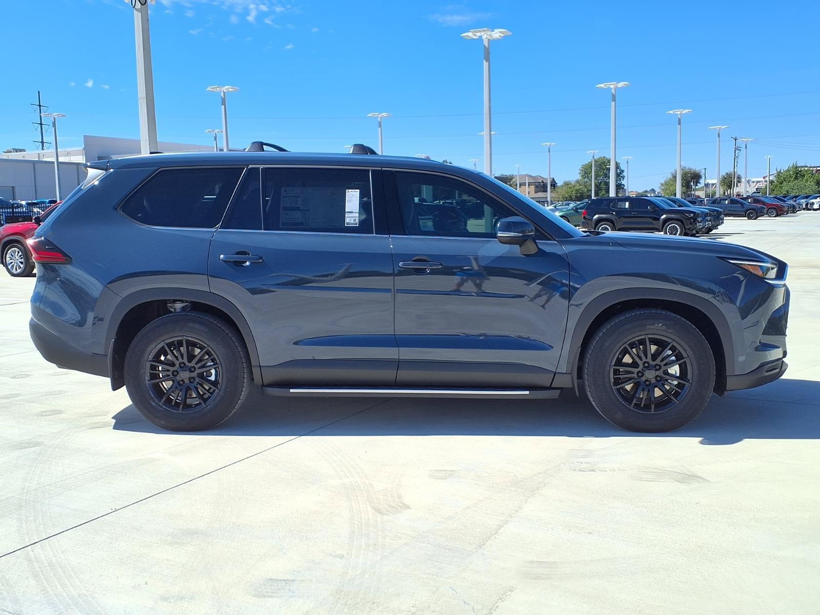 New 2026 Toyota Grand Highlander XLE FWD image 10
