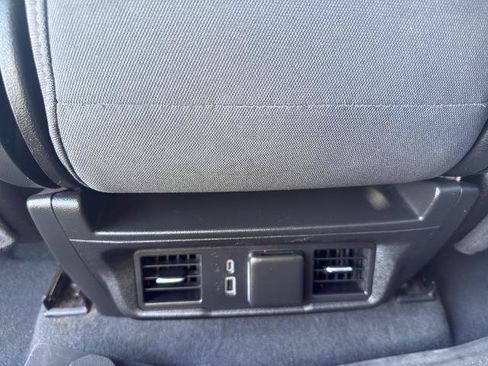 Used 2023 Chevrolet Silverado 1500 LT w/ Protection Package AWD/4WD image 33