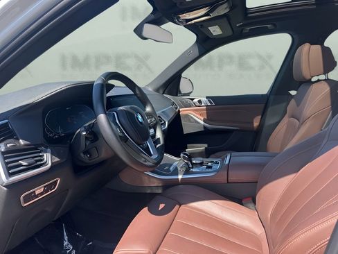 Used 2022 BMW X5 xDrive45e w/ Luxury Seating Package image 9