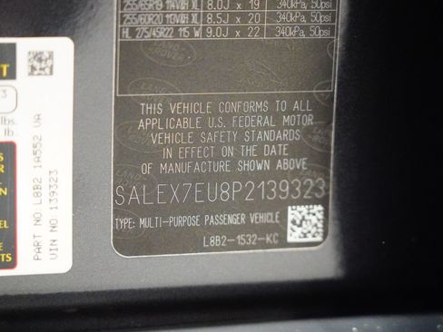 Used 2023 Land Rover Defender 110 X AWD/4WD image 31