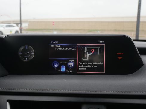 Used 2021 Lexus UX 250h w/ Premium Package image 15