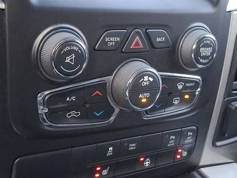 Used 2016 RAM 1500 Big Horn image 12