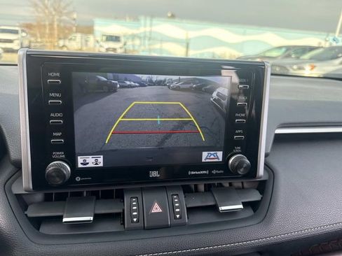 Used 2019 Toyota RAV4 Limited image 26