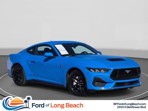 Used 2025 Ford Mustang GT image 1