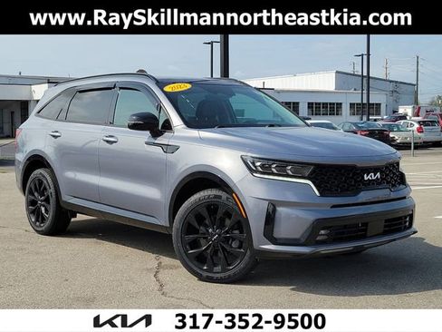 Used 2023 Kia Sorento SX AWD/4WD image 1