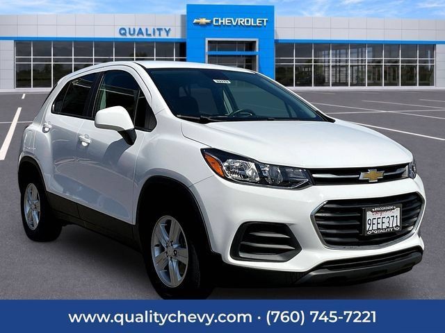 Certified 2022 Chevrolet Trax LS w/ Tint and Cruise Package FWD image 1
