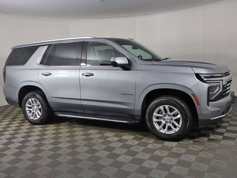 Used 2025 Chevrolet Tahoe LT AWD/4WD image 21