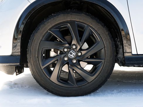 Used 2022 Honda HR-V Sport image 14