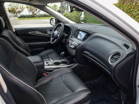 Used 2020 INFINITI QX60 Luxe w/ Essential Package FWD image 15