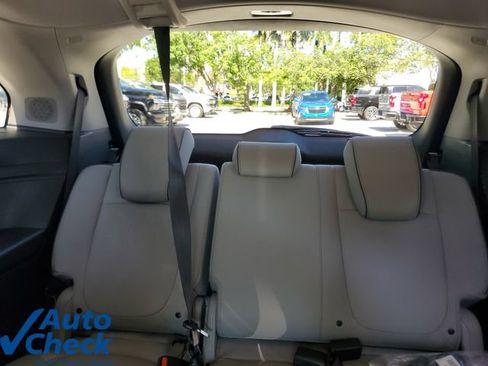 Used 2022 Honda Odyssey Elite image 11