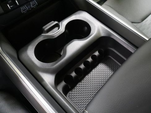 New 2026 RAM 1500 4x4 Crew Cab image 21
