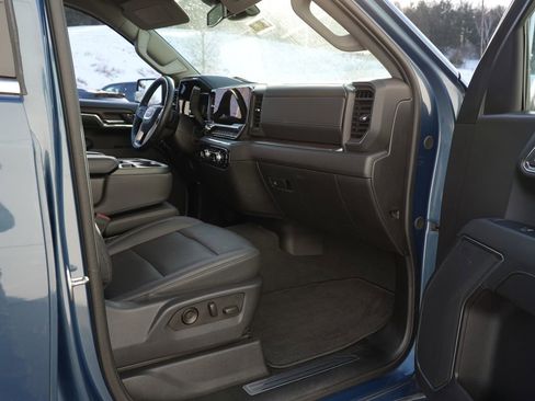 Used 2024 GMC Sierra 1500 SLT image 31