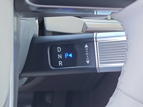 New 2027 Hyundai Santa Fe SE FWD image 10