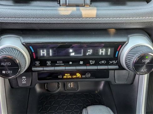 Used 2023 Toyota RAV4 LE image 25