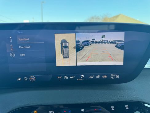 Used 2025 Buick Enclave Preferred image 22