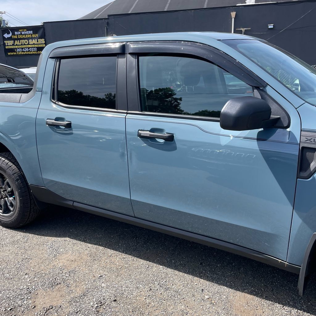 Used 2023 Ford Maverick XL FWD image 6