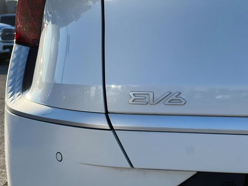 Used 2023 Kia EV6 Light image 27