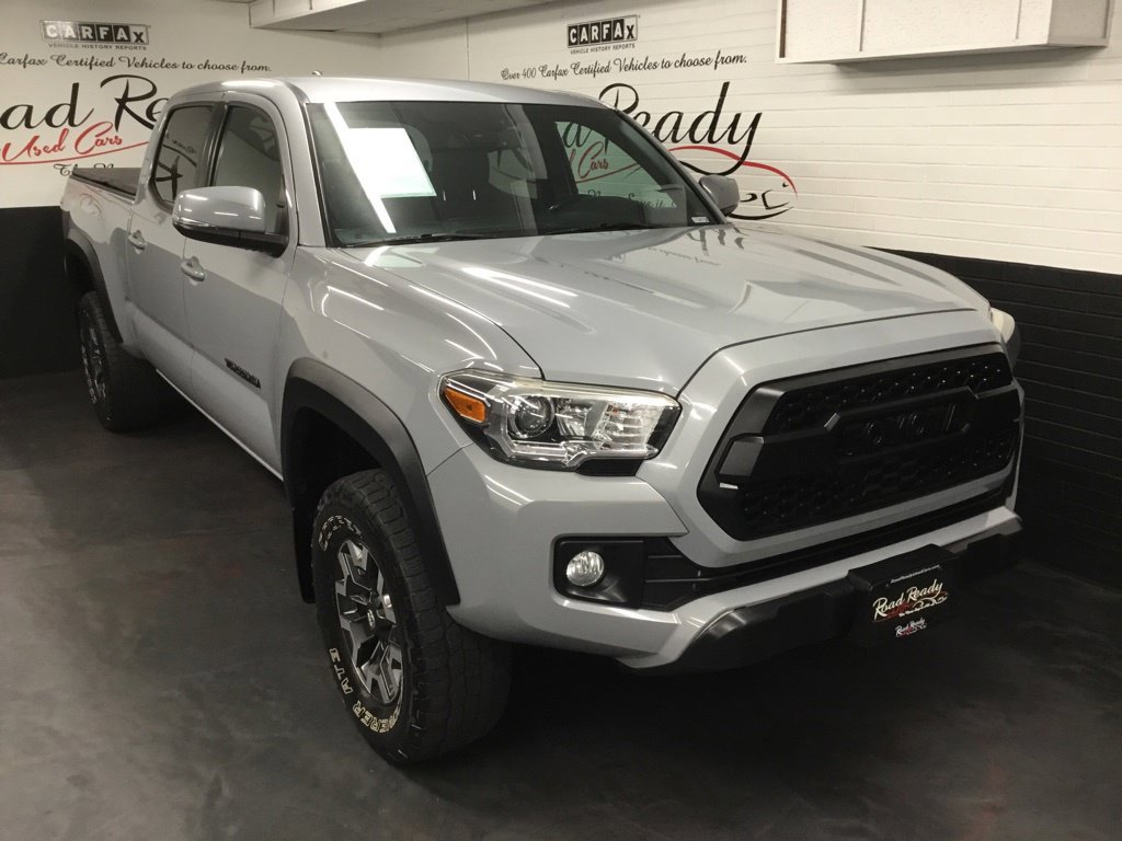 Used 2018 Toyota Tacoma TRD Off-Road w/ Technology Package AWD/4WD image 2