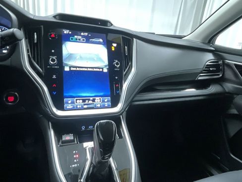 Used 2025 Subaru Outback Limited image 19