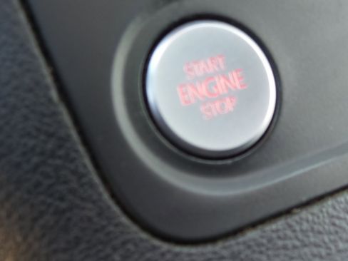 Used 2015 Volkswagen Tiguan R-Line image 46