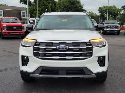 New 2026 Ford Explorer Active w/ Active Comfort Package AWD/4WD image 2