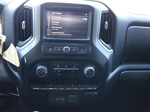 Used 2021 Chevrolet Silverado 1500 Custom image 19