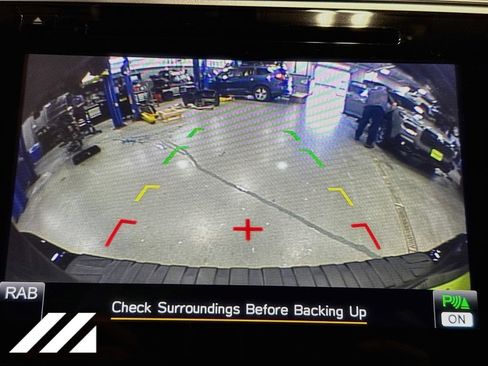 Used 2018 Subaru Outback 2.5i Limited AWD/4WD image 16