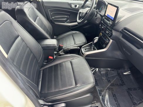 Used 2021 Ford EcoSport Titanium image 12