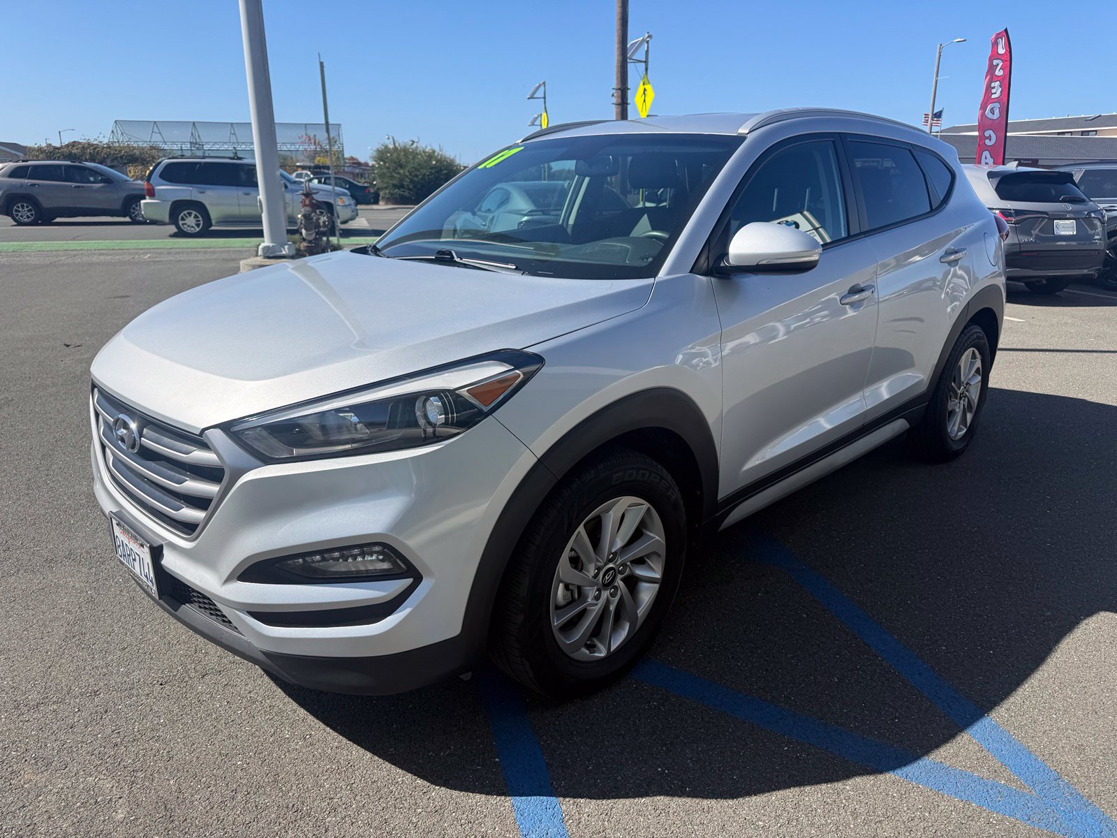 Used 2017 Hyundai Tucson SE Plus w/ Cargo Package AWD/4WD image 4