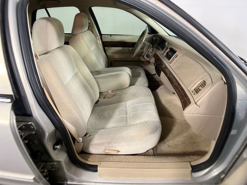 Used 2006 Mercury Grand Marquis GS image 8