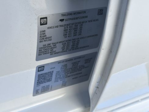 Used 2026 GMC Sierra 1500 SLT RWD image 33