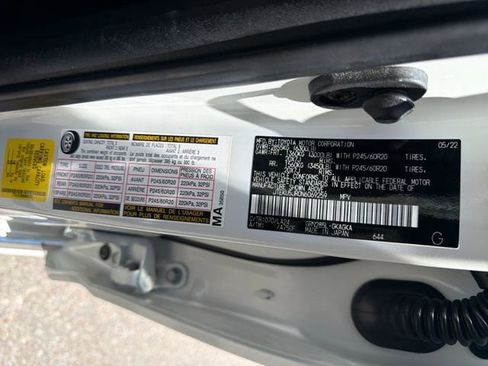 Used 2022 Toyota 4Runner Limited AWD/4WD image 30