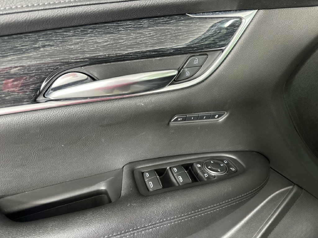 Used 2020 Cadillac XT5 Premium Luxury FWD image 27
