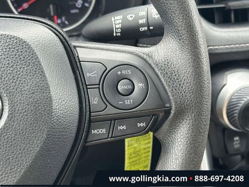 Used 2022 Toyota RAV4 LE AWD/4WD image 22