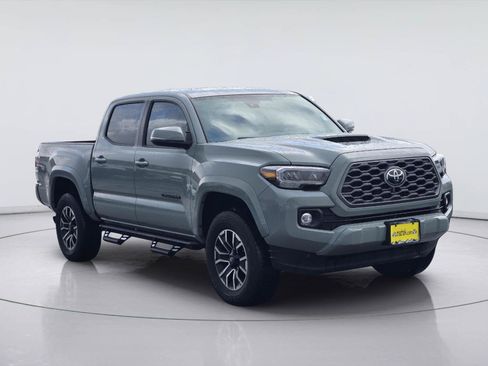 Used 2023 Toyota Tacoma TRD Sport w/ Technology Package RWD image 4