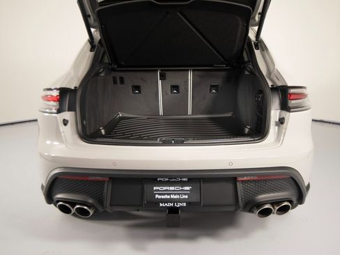 New 2026 Porsche Macan S image 43
