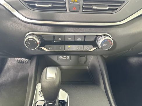 Certified 2025 Nissan Altima 2.5 S image 23